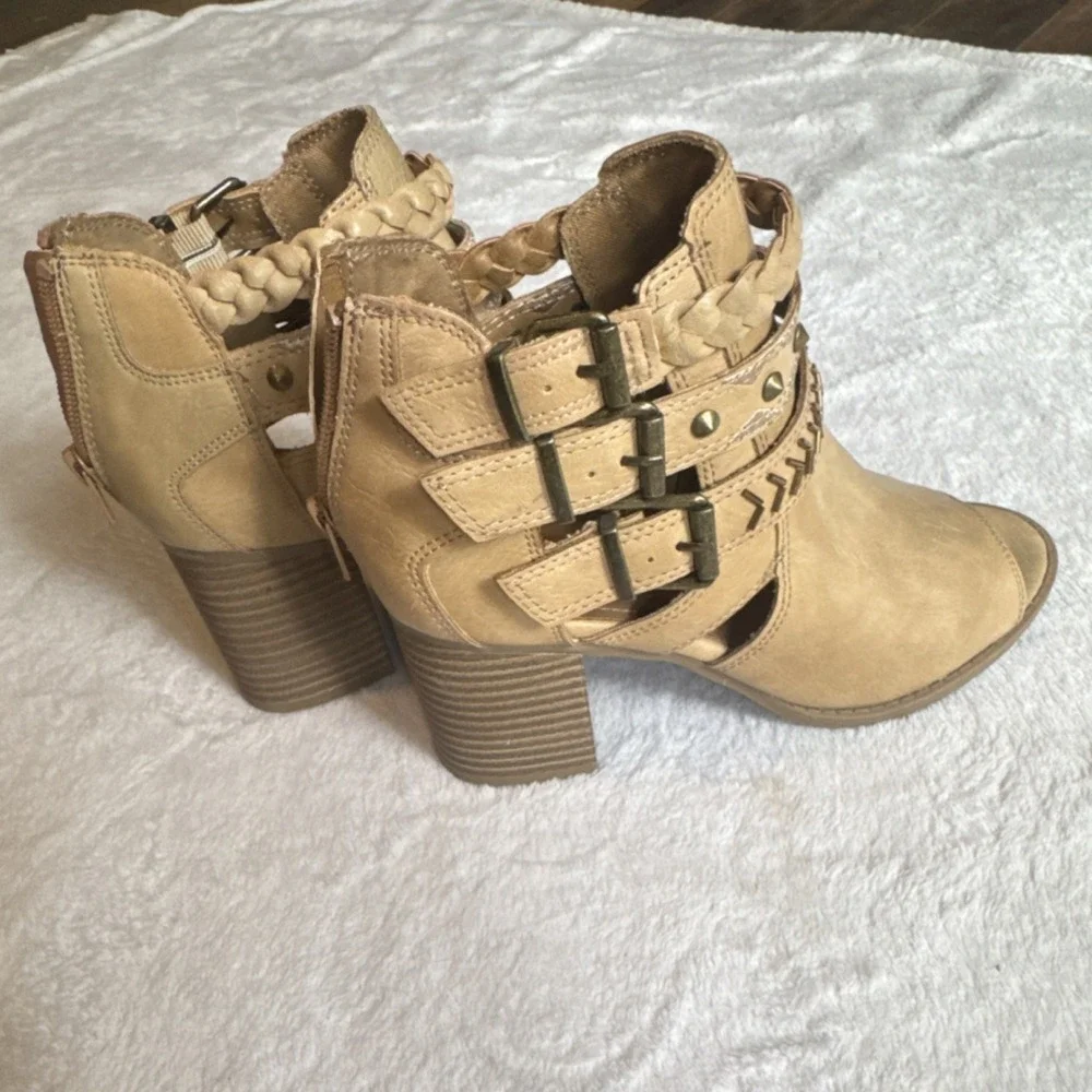 Sugar beige braided